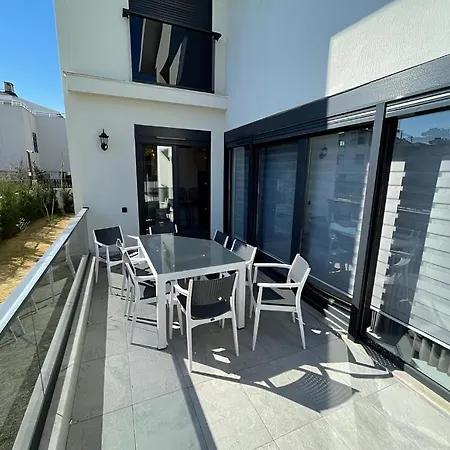 Emlak Villa *